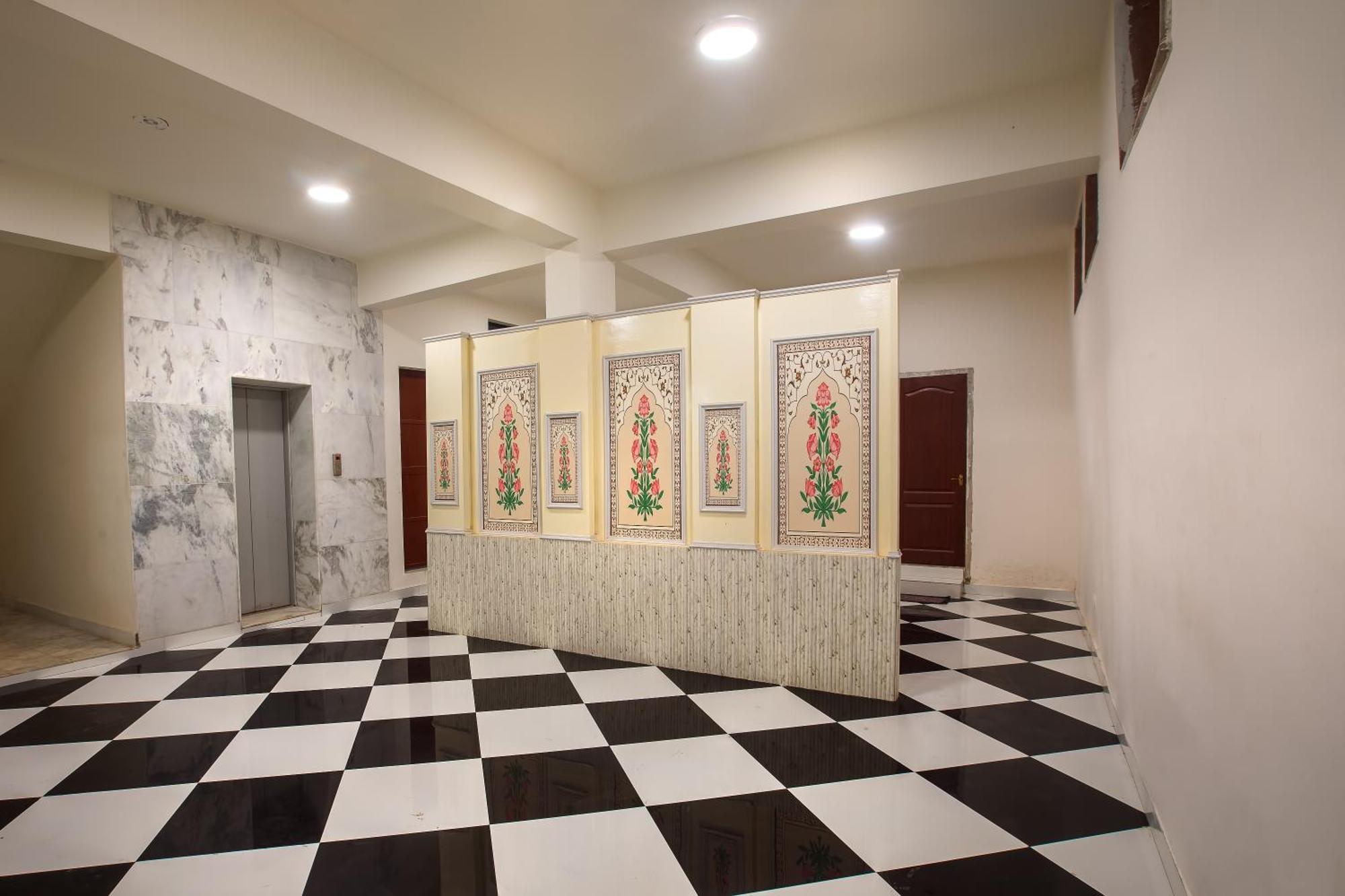 Hotel Bhakti Dhama Vrindāvan Exterior foto